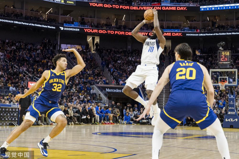 射门瞬间的 射门瞬间的