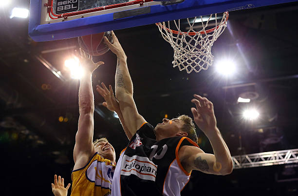 在一次队内 在一次队内