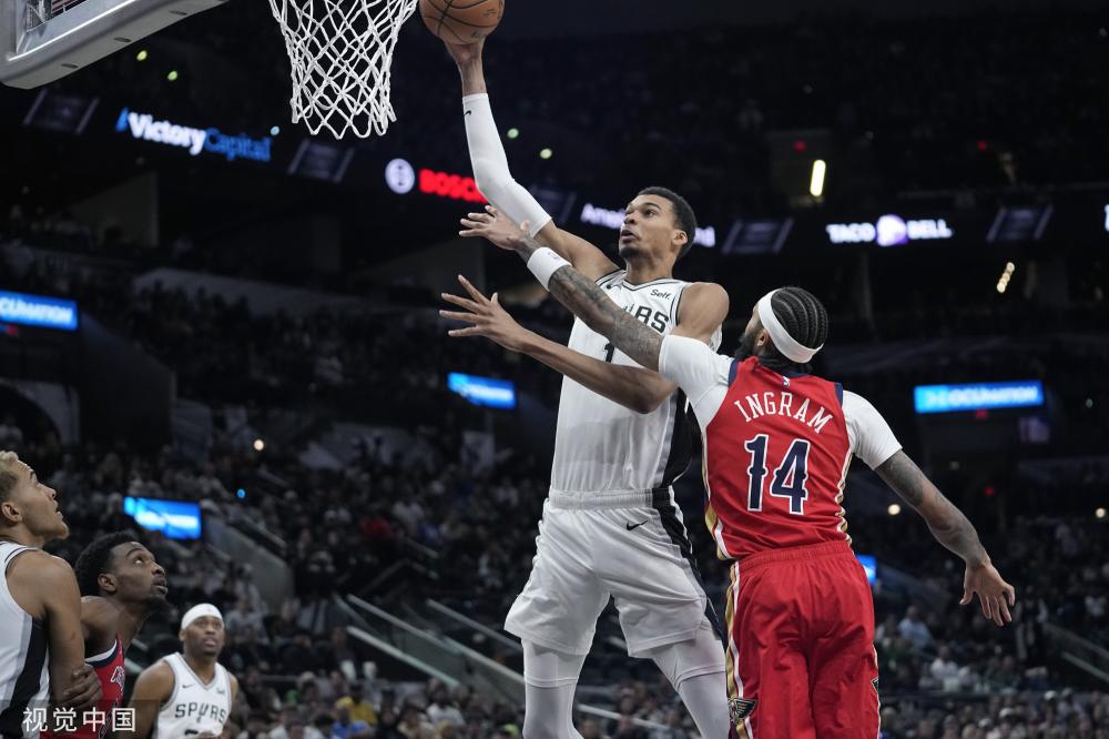 以其出色的 以其出色的